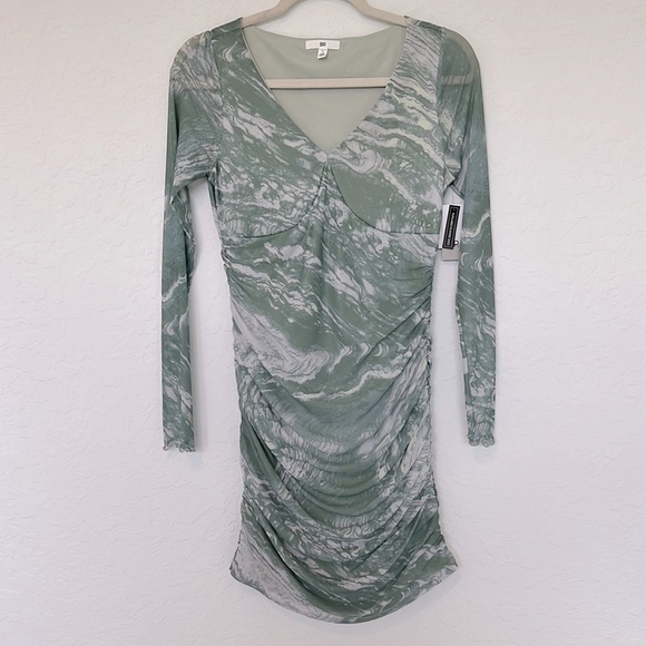 NWT BP Ruched Mesh Long Sleeve Bodycon Dress Green Marble Fabric Size Small - Picture 4 of 8